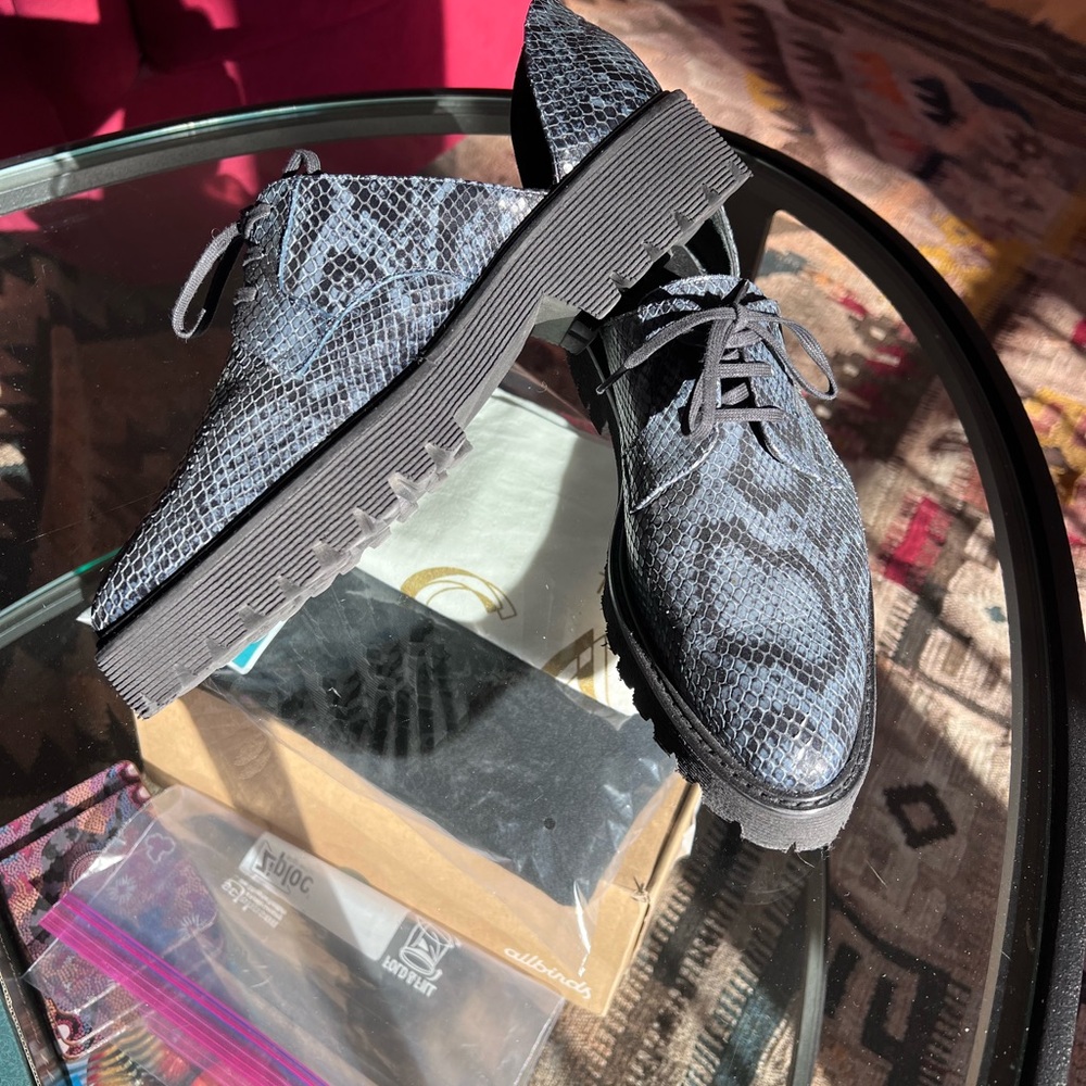 Freda Salvador Blue Snake-Print Oxford Shoes